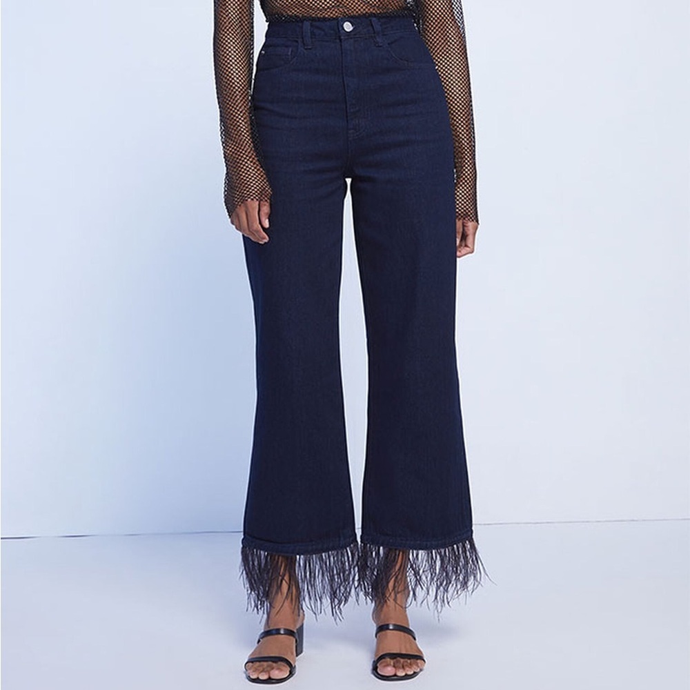 NWT WEWOREWHAT Feather Straight Leg Jeans in Indigo Denim/Feathers - 28